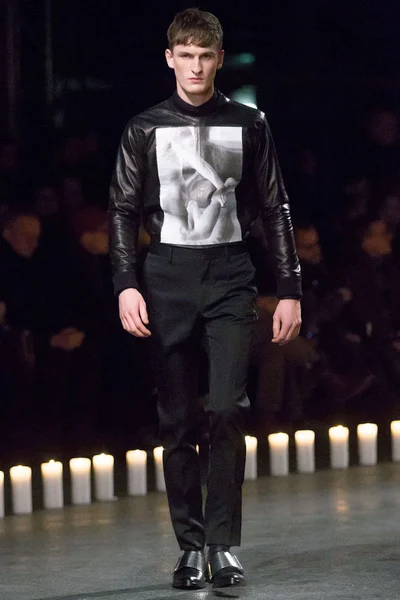 Look 47